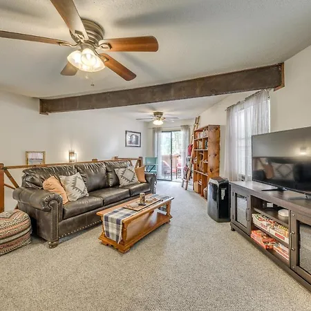 Ruidoso Home With Balcony About 16 Mi To Ski Apache!